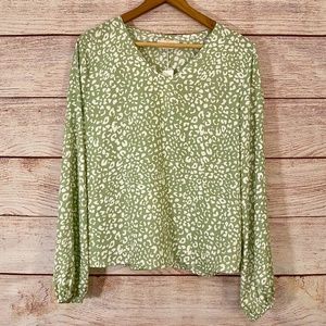 NWT C+D+M Collection Green White Animal Print Long Sleeve Blouse XL